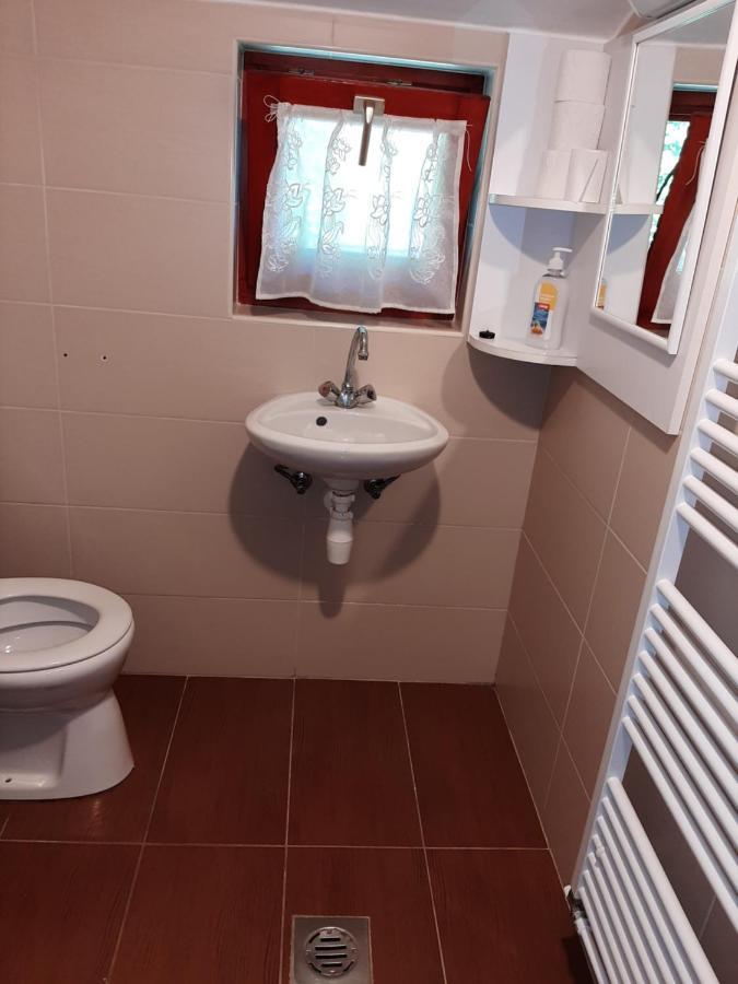 Gyopár Gyöngye Apartmanház Orosháza Exterior foto